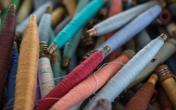 Diferencia entre fibras sinteticas y fibras artificiales Diferencia entre fibras sinteticas y fibras artificiales